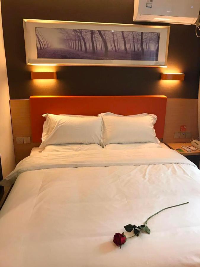 7 Days Premium Chongqing Jiangbei International Airport Branch Otel Dış mekan fotoğraf
