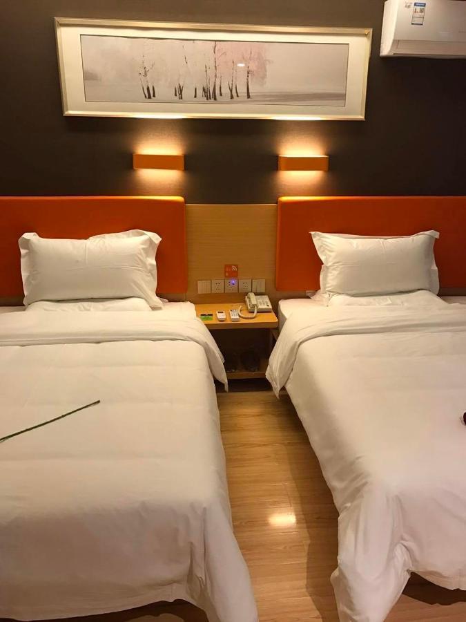 7 Days Premium Chongqing Jiangbei International Airport Branch Otel Dış mekan fotoğraf